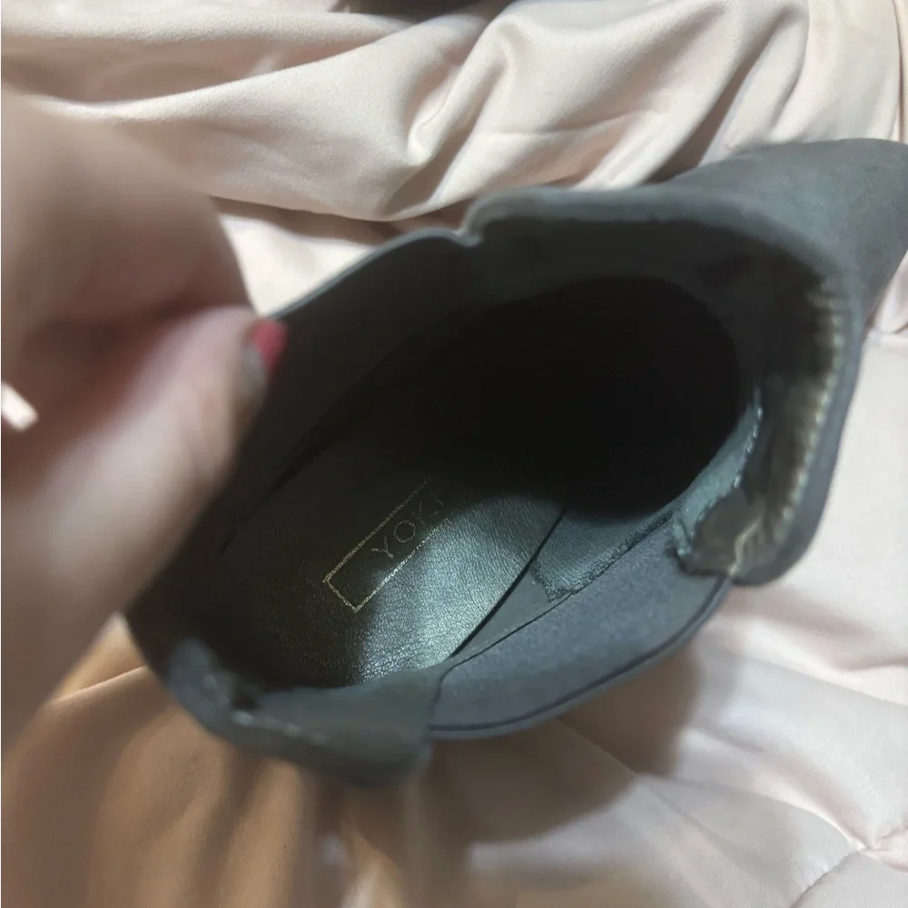 Grey suede heel booties - Picture 5 of 5